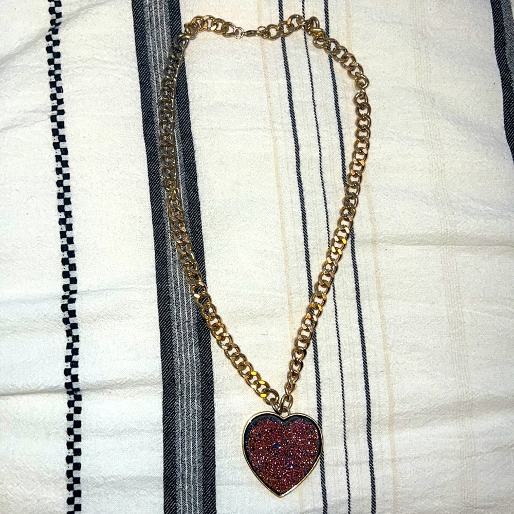 Glitter stone heart necklace